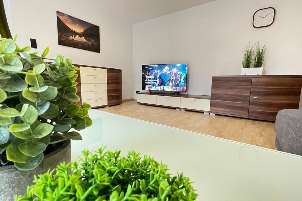 Shine Apartment Schwarzenfeld Екстер'єр фото