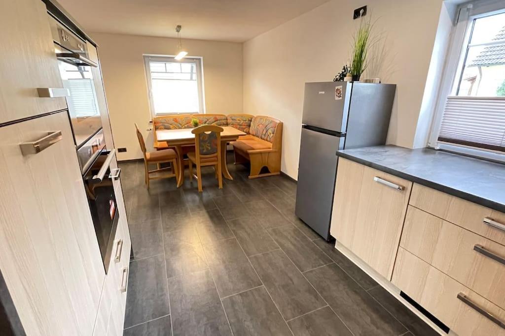 Shine Apartment Schwarzenfeld Екстер'єр фото