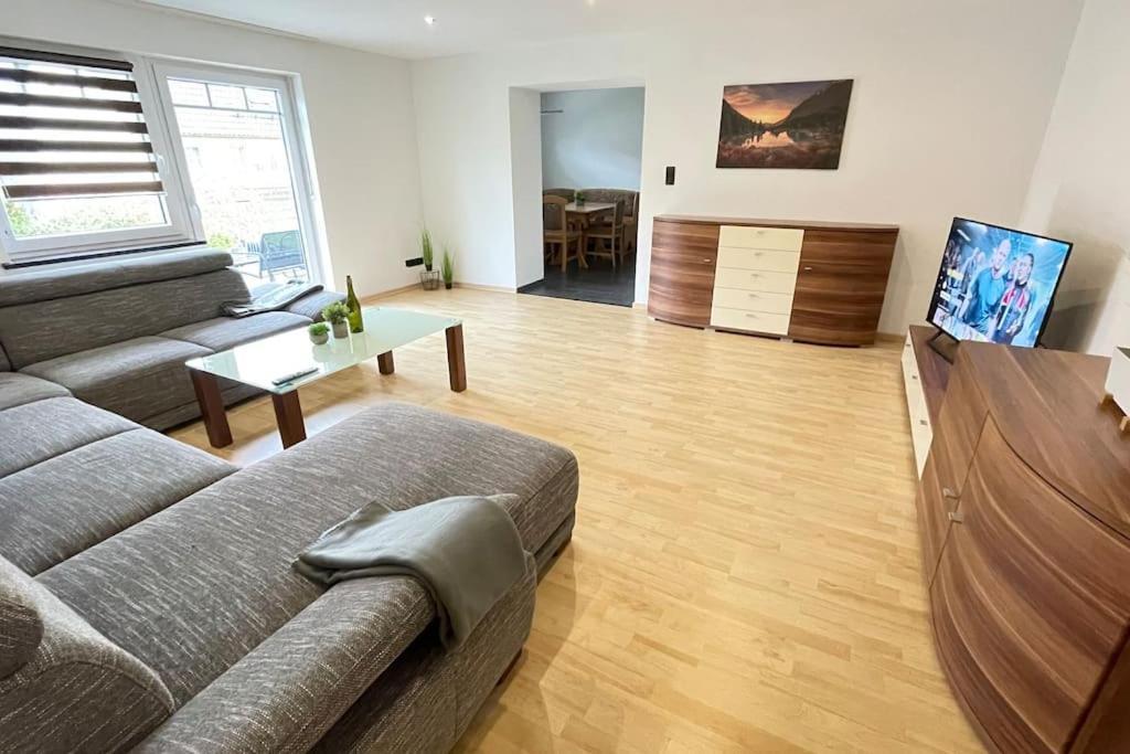Shine Apartment Schwarzenfeld Екстер'єр фото
